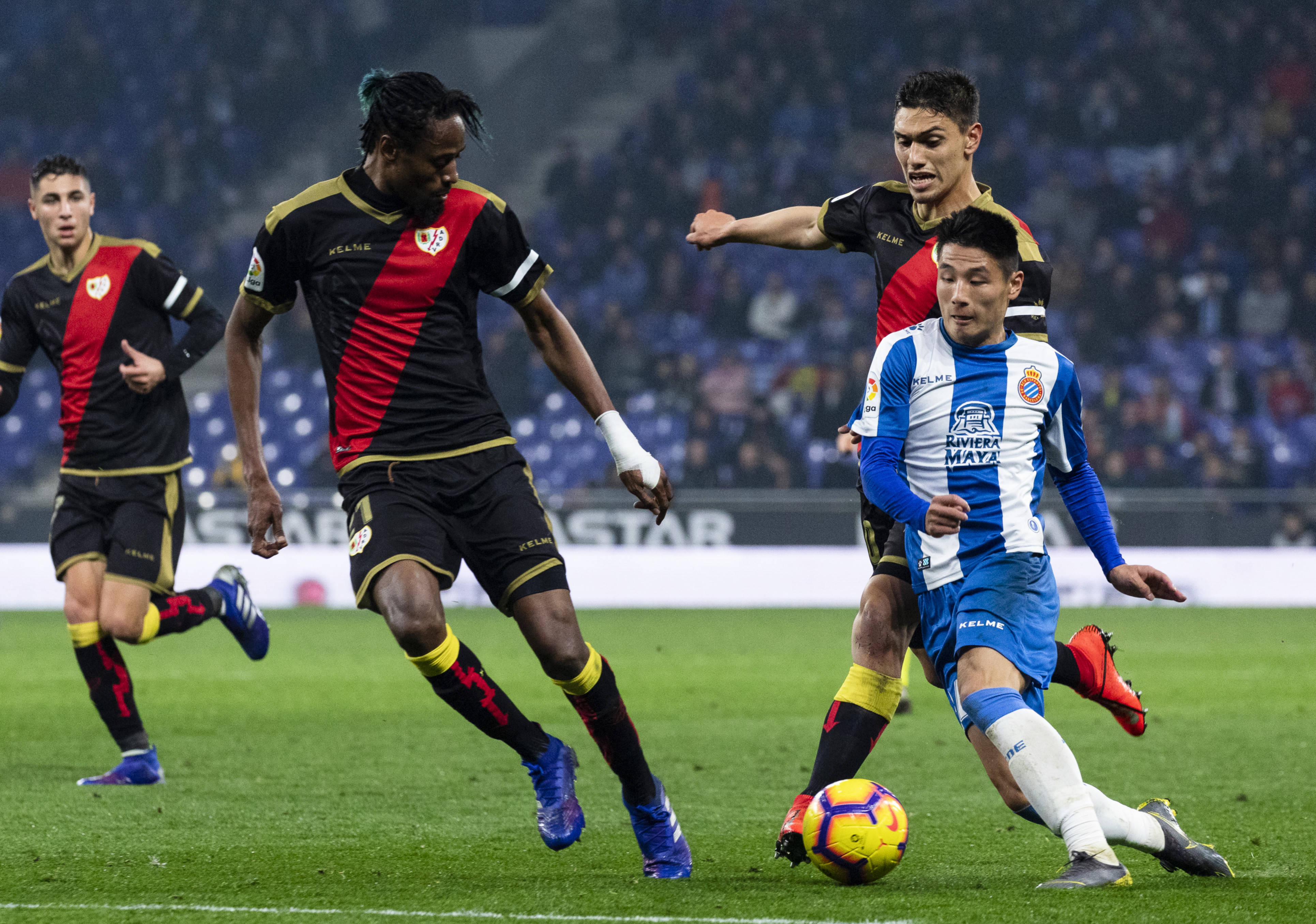 西班牙篮球超级联赛精锐对决，巴塞罗那与瓦伦西亚擦出火花的简单介绍